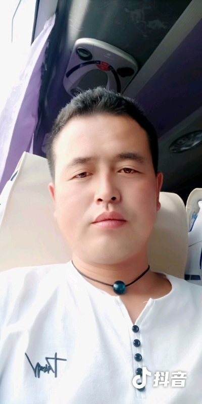 瞬间被爱上的第一张照片--陕西上门女婿服务网