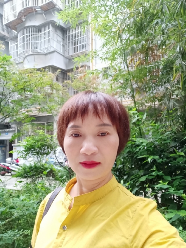 小瓶子的第二张照片--陕西上门女婿服务网